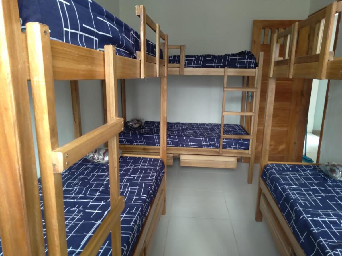 C&R Hostel Residencial Салвадор Екстер'єр фото