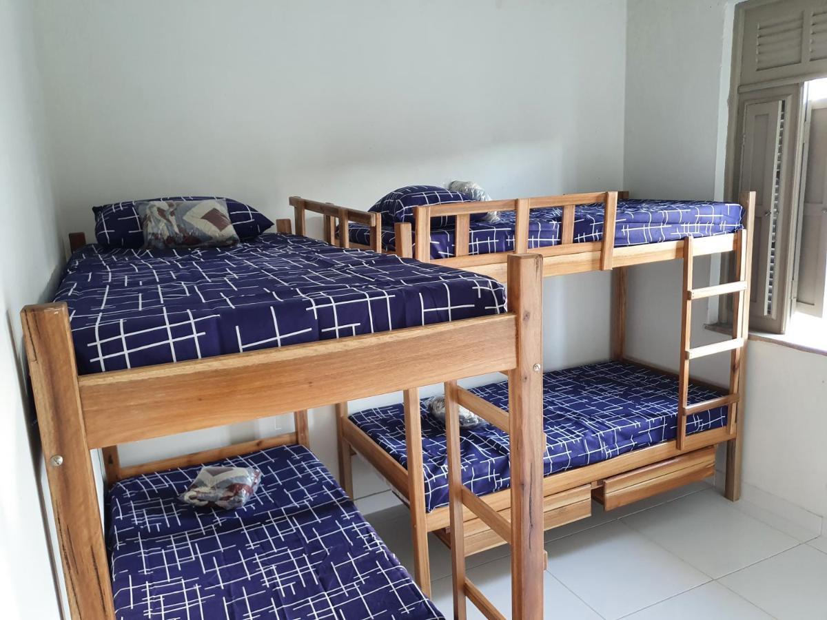 C&R Hostel Residencial Салвадор Екстер'єр фото